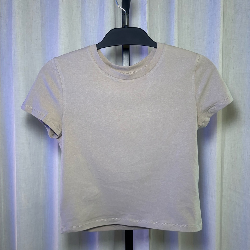 Abercrombie & Fitch Cream Crop Top